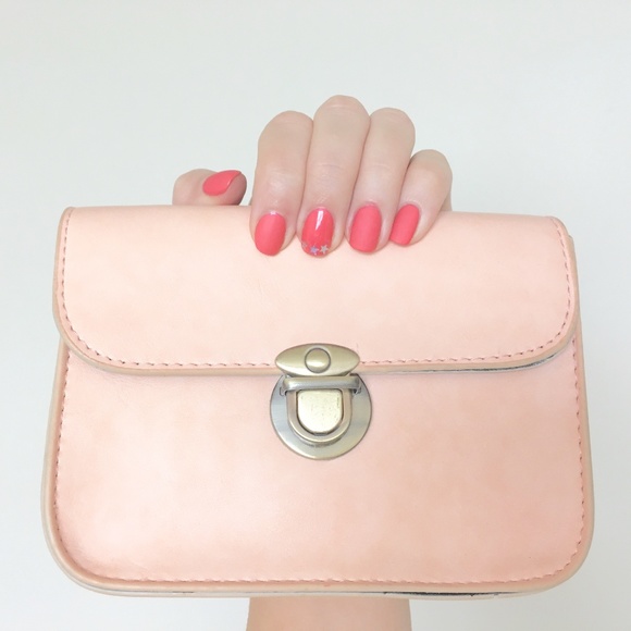 Vintage Style Pink Small Crossbody Handbag - Picture 3 of 8